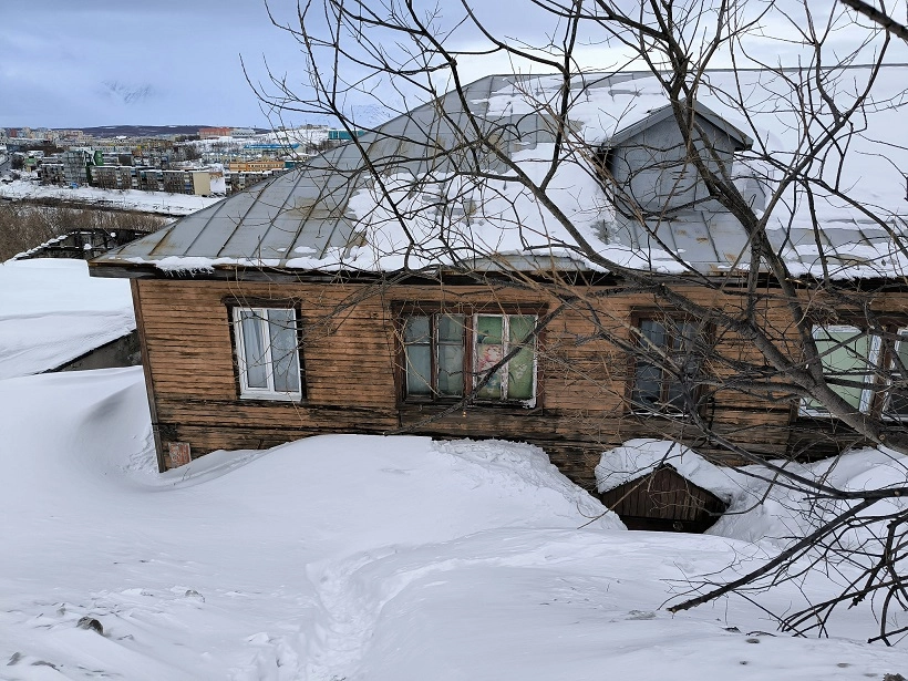 Зеркальная, 58.