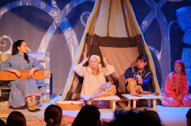 За годы своей деятельности коллектив театра побывал на гастролях в разных странах и регионах России.