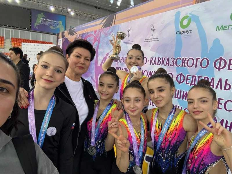 Девушки уже успели поучаствовать и в межрегиональных турнирах