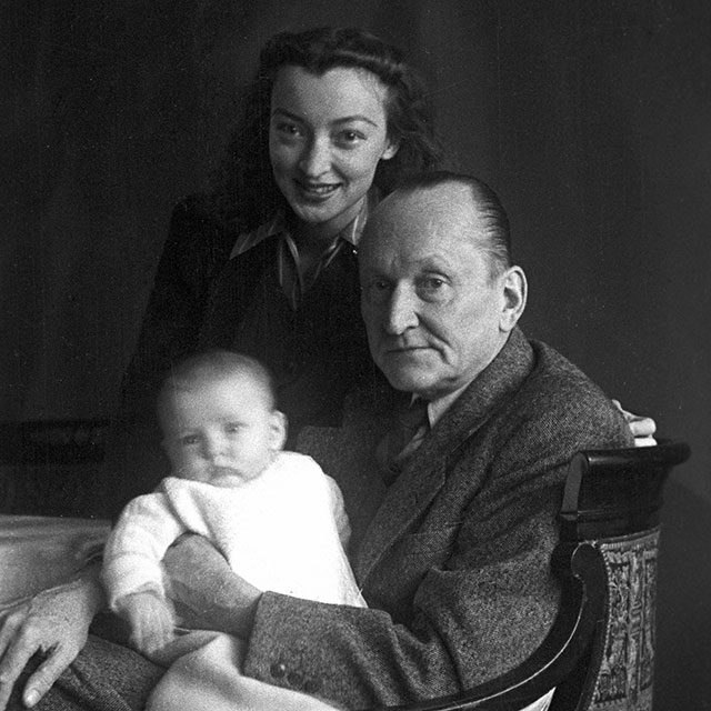 Александр Вертинский, его жена Лидия и дочь Анастасия.