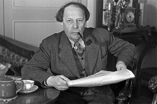 
 Ничего не помогло. Внук рассказал, почему Алексей Толстой рано умер    