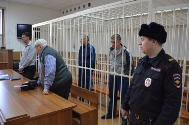 Суд над предпринимателем и его знакомым в 2016 году.