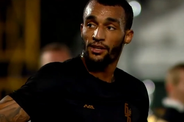 Лайонел Адамс.