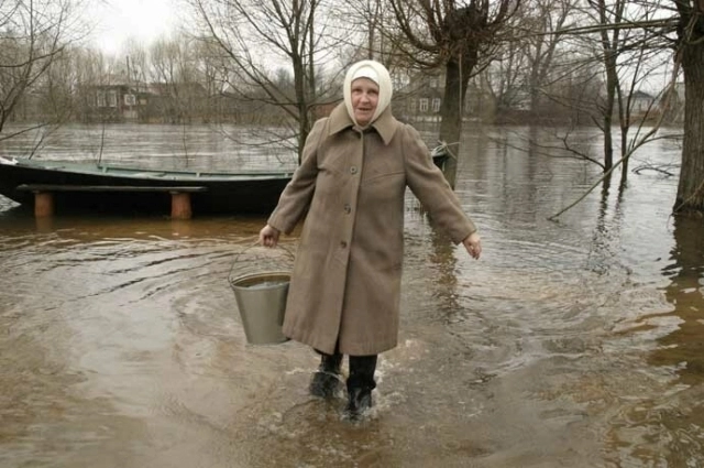 Затопить может и дороги общего пользования.