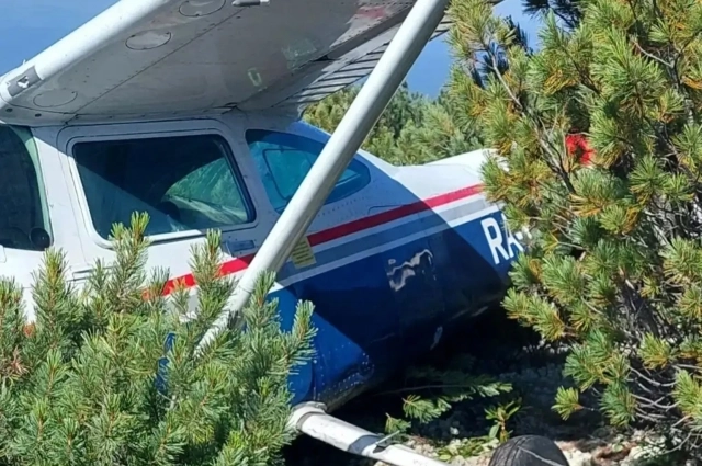 Жёсткая посадка самолёта произошла в тайге.