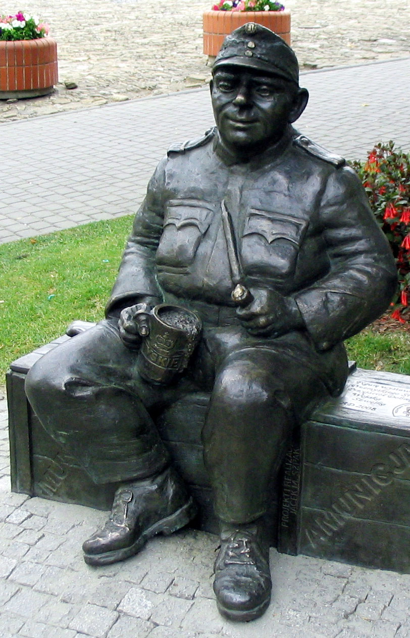 Памятник Швейку в Перемышле (Польша)