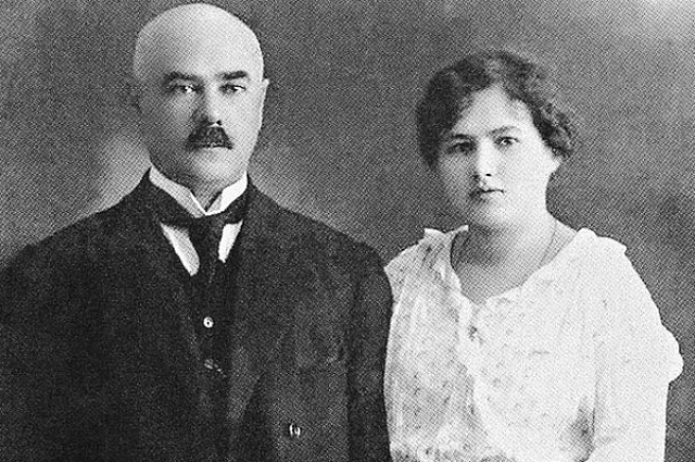 С будущей женой Ксенией Чиж в период бегства на Дон, конец 1917 г.