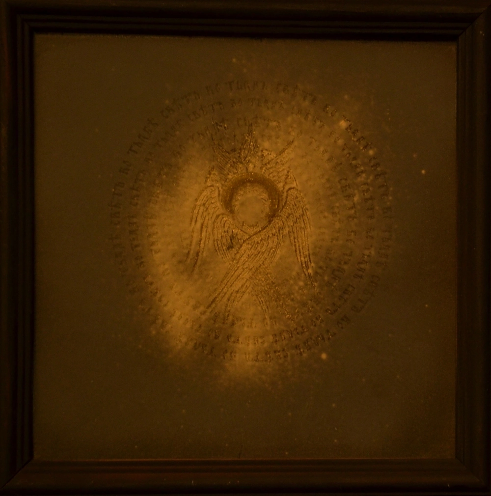 Данил Грехотворцев часто изображает ангелов.