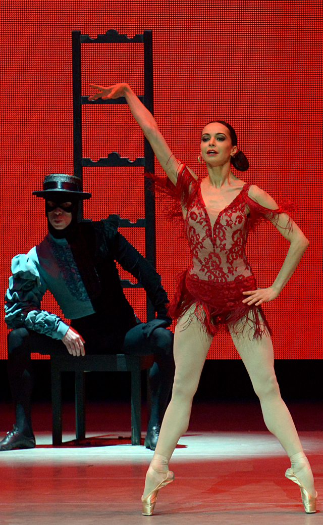 Диана Вишнева в хабанере из балета «Кармен-сюита».