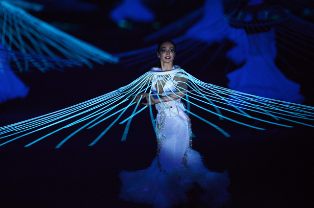 Балерина Диана Вишнева во время театрализованного представления на церемонии открытия XXII зимних Олимпийских игр в Сочи.
