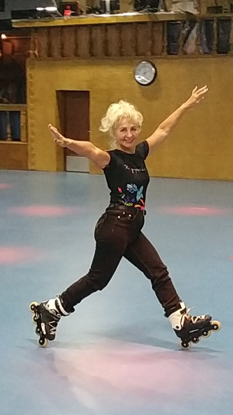 Елена Баларёва считает, что научиться кататься на роликах можно в любом возрасте.