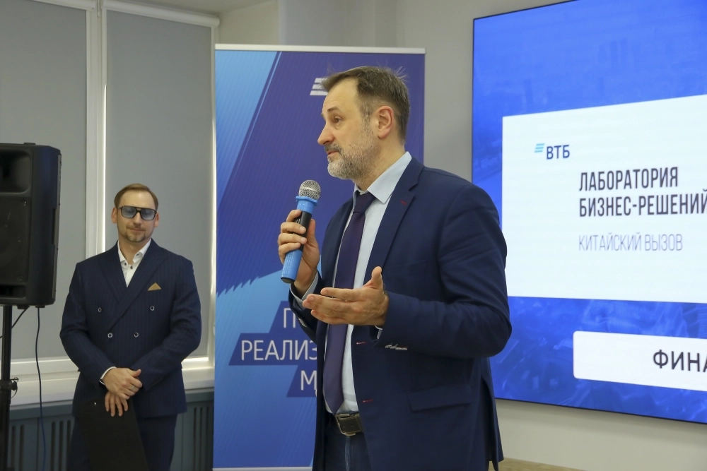 Роман Райкин.