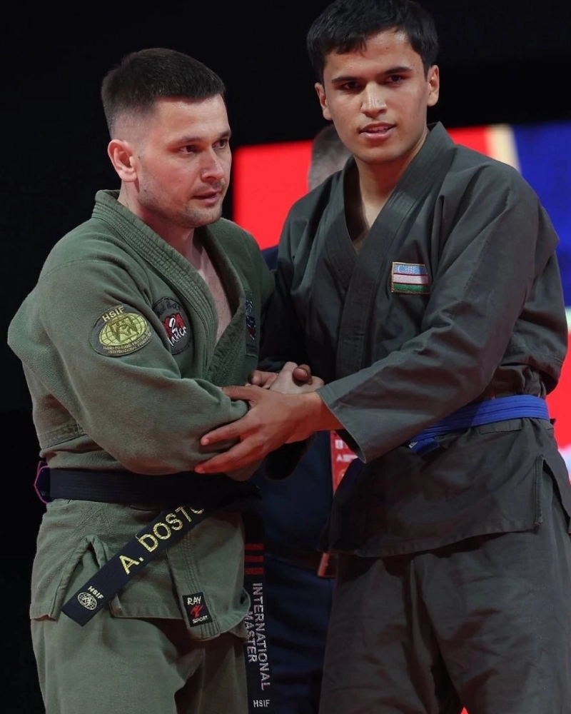 Александр Достовалов