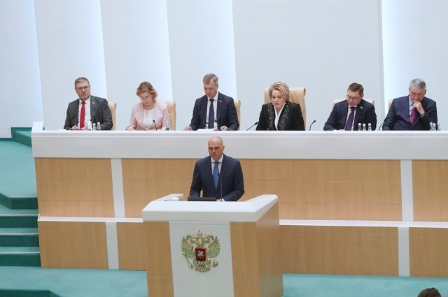 Губернатор удивлял сенаторов успехами региона