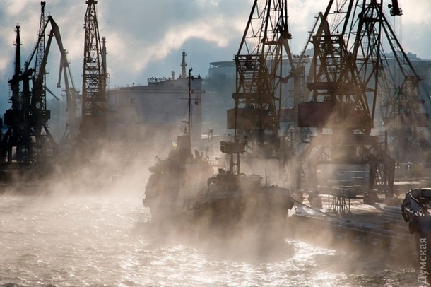 море