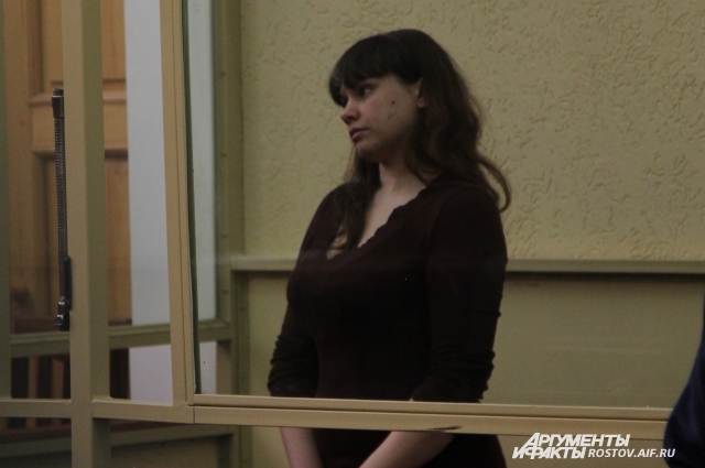 Виктория Тарвердиева встретила приговор со слезами на глазах.