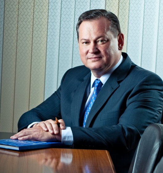 Директор Сибирского регионального центра крупной страховой компании России Виктор Силачев.
