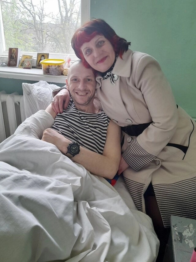 Зеба, получивший восемь пуль, выжил благодаря маминой молитве и вернулся к своим