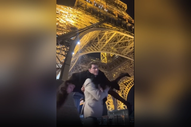 Полгода брака пара встретила в Париже. Полгода брака пара встретила в Париже.