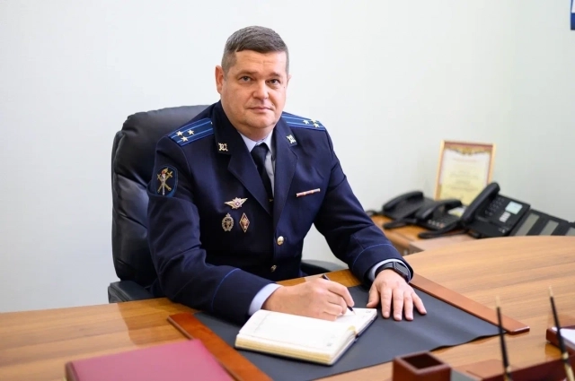 Владимир Шапошников прошёл служебный путь от 