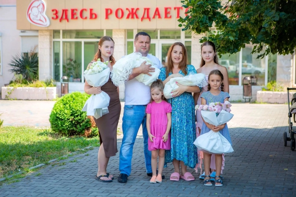Супруги Завгородние «пошли» за пятым, а родилась сразу двойня.