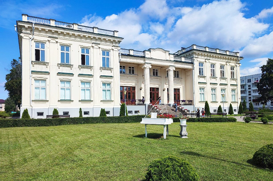 пресс-тур нижегородцев в Беларусь, Школа искусств в городе Щучин