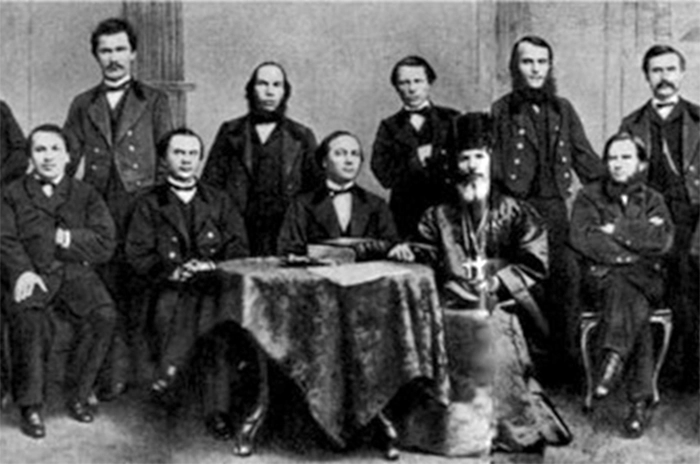 Педагогический совет Нижегородской гимназии. И.Н. Ульянов стоит в центре. 