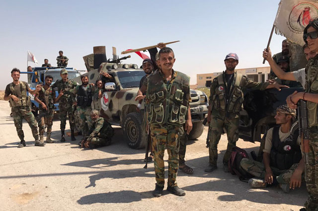 Встреча подразделений пятого корпуса армии САР с частями сирийской армии на юге Дейр-эз-Зора.