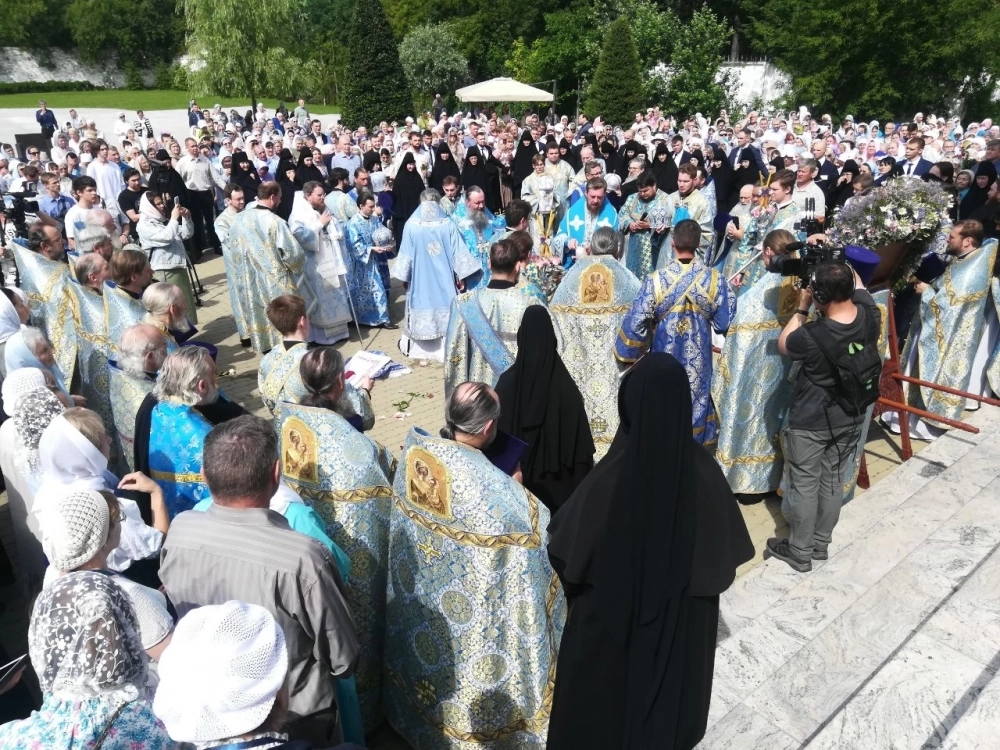 Праздник Тихвинской иконы Божией матери вновь стал общегородским.