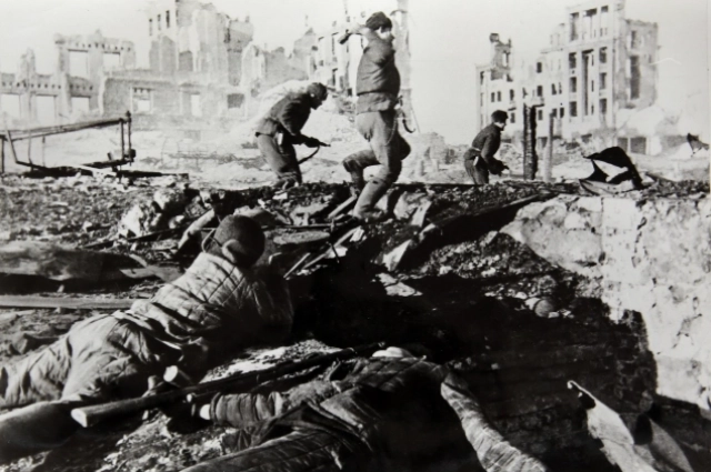 Бой на улицах Сталинграда 1942 год