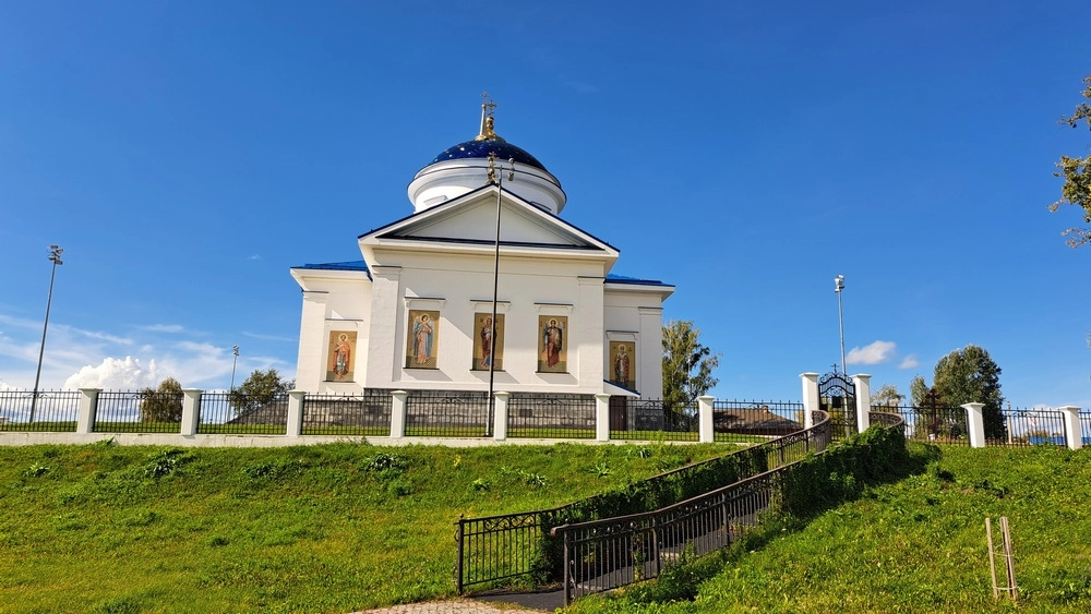 Храм Рождества Богородицы в Добрянке