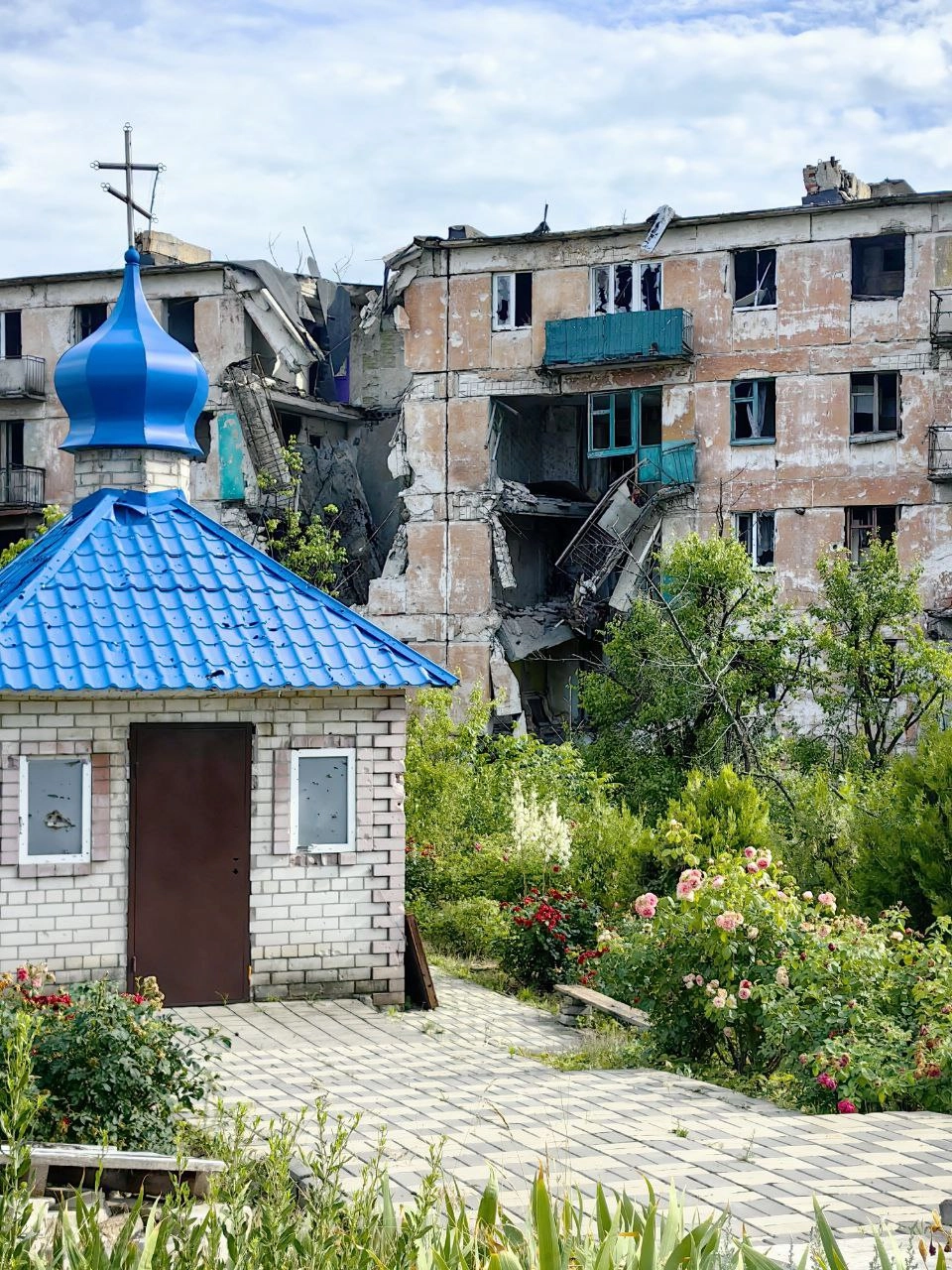 «Эта атмосфера должна не страшить людей, а сплотить», - считает врач.