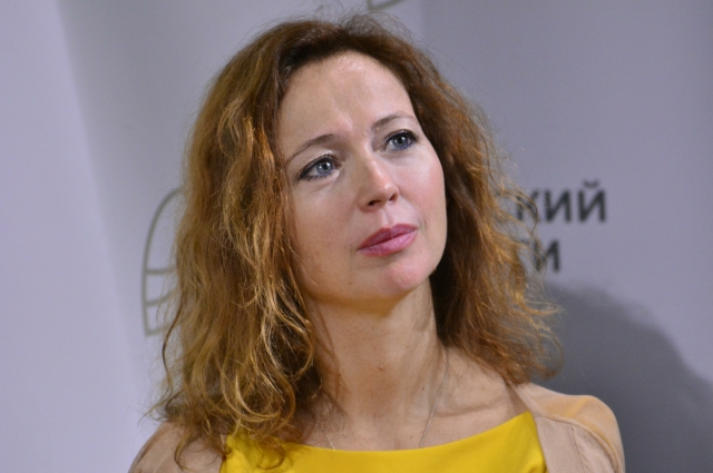 Елена Захарова.