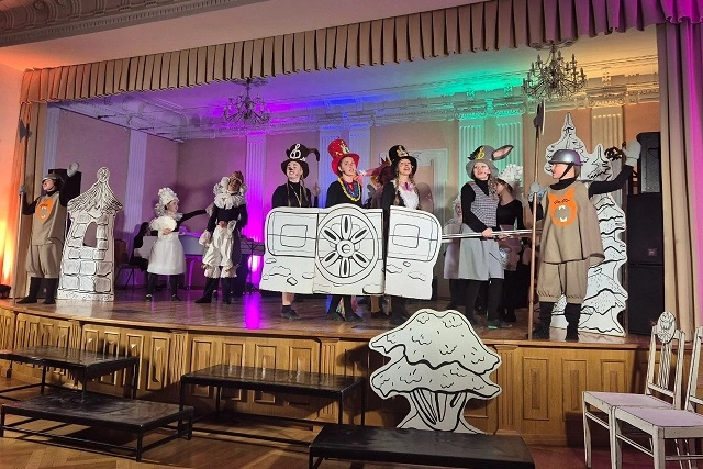 В Екатеринбурге прошёл фестиваль-конкурс для школьников «Театральное лето»