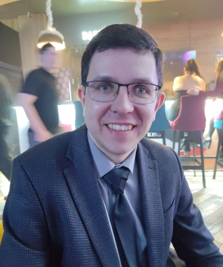 Сейчас Станислав Марценюк успешный юрист