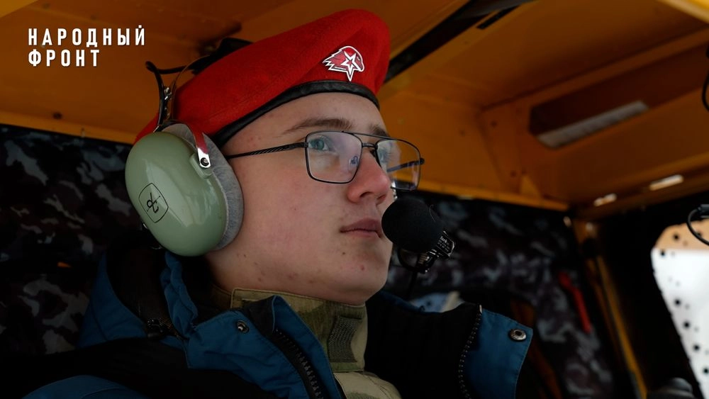 Егор за штурвалом.