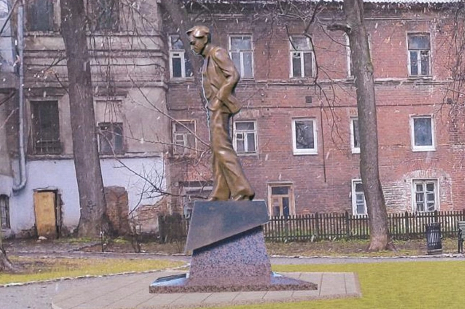 Эскиз памятника академику Гапонову-Грехову.