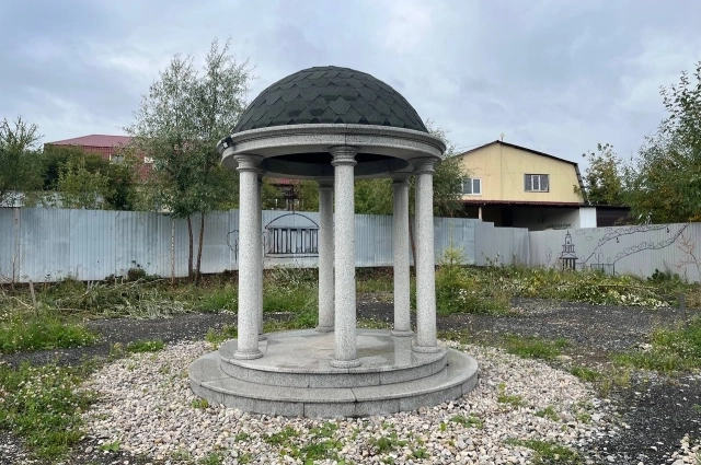 К 200-летию парка им. Горького на Мулянке появилась своя ротонда.