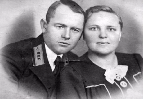 Мария и Гавриил Локтевы. Кировоград, февраль 1941 г.