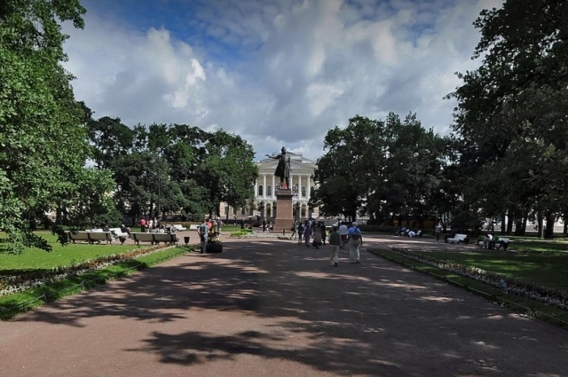 В какой части сквера будет высажена аллея, не сообщается.