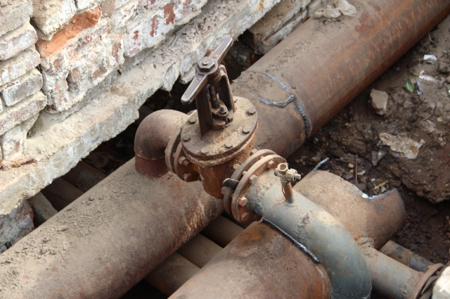 Скорее всего, отопление неправильно подали.