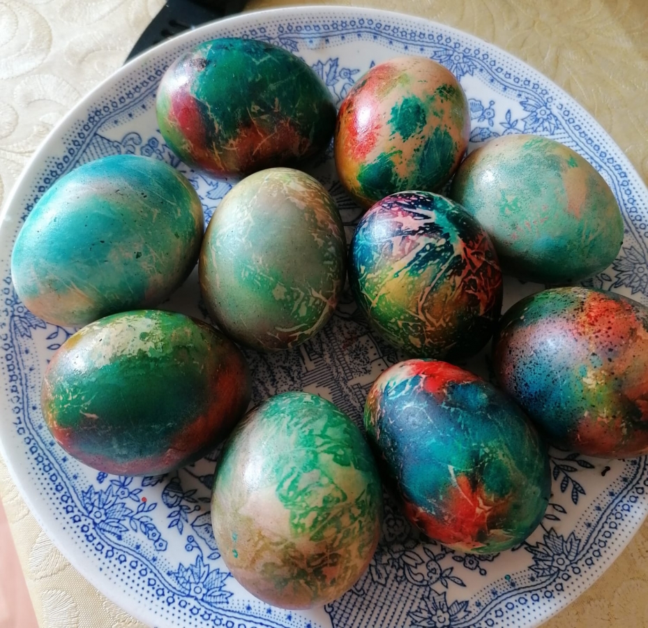 Разноцветные яйца создадут праздничное настроение