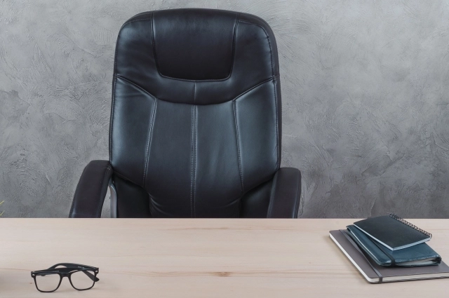 Претензии педагогов возникли к руководительнице учреждения.