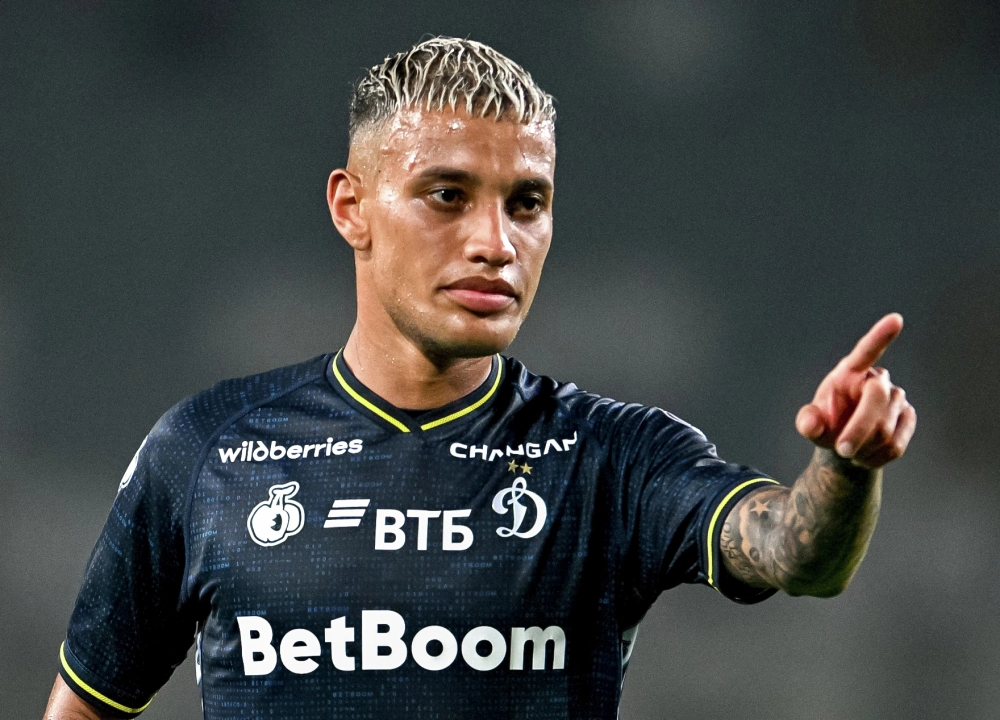 Жоао Пауло Бителло.