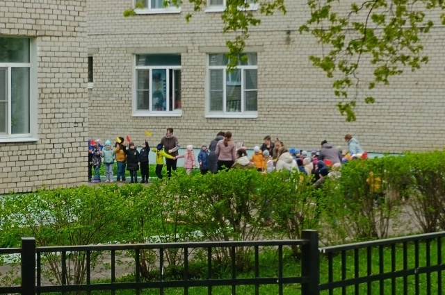 Проектом заложен встроенный детский сад на 106 мест