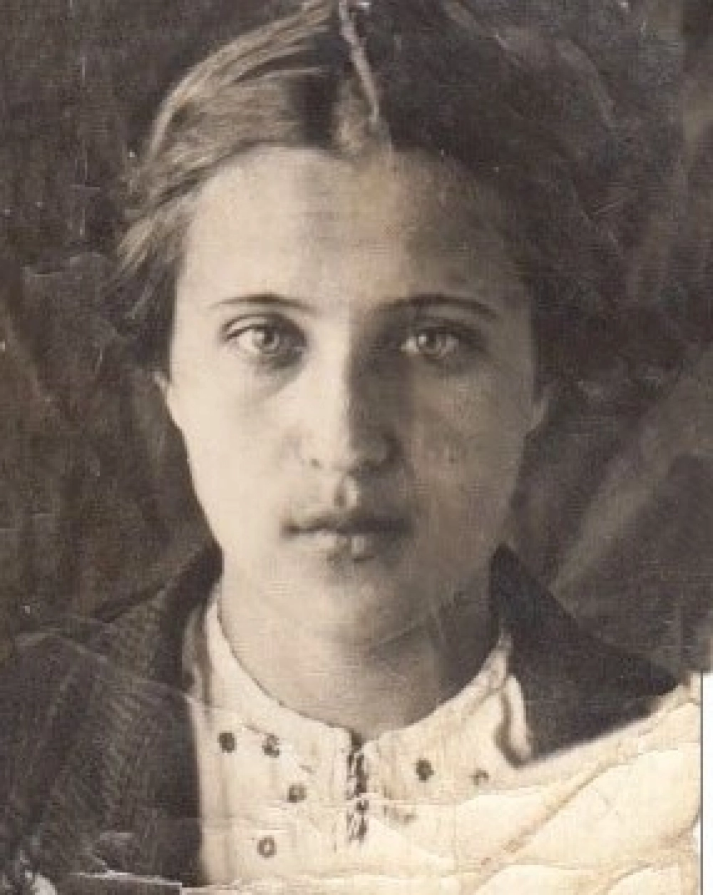 Александра Плотникова.
