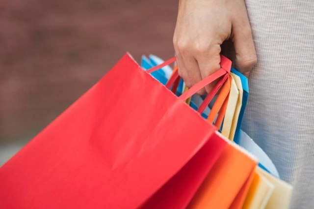 Тагиров предлагал женщинам донести сумки до дома, а после убивал их и грабил.