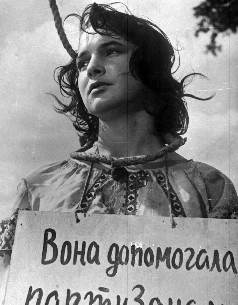 Инна Бурдученко в кадре из художественного фильма «Иванна», 1960 г.