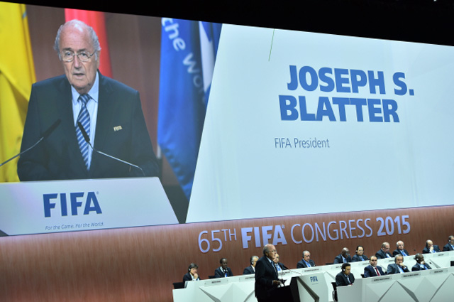 Президент ФИФА Йозеф Блаттер во время выборов президента ФИФА в рамках 65-го Конгресса ФИФА в Цюрихе 29 мая 2015 года
