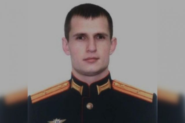 Иван Величко получил в бою контузию и ранение, но, несмотря на это, эвакуировал экипаж из горящего БТР